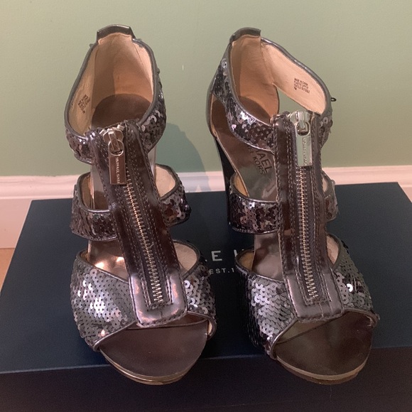 MICHAEL KORS HEELS - Picture 2 of 5